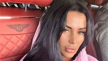 Daniela Crudu și-a redeschis contul de Instagram, la o săptămână după ce a fost bătută de iubitul ei