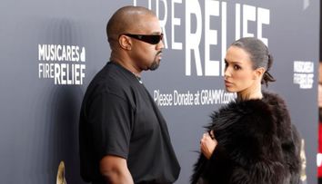 Kanye West a comis-o din nou. Explicația șocantă oferită de rapper în ceea ce privește apariția vulgară a soției sale. Ce a spus artistul despre apariția indecentă a Biancăi Censori: „Cât de norocos sunt”