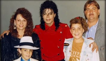 Familia lui Michael Jackson a dat în judecată un post TV și a cerut daune de 100 de milioane $
