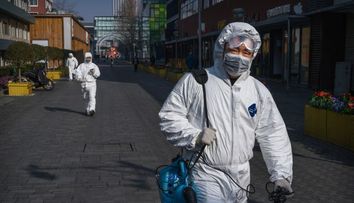 Noi predicții despre când se va termina pandemia. Ce spune expertul chinez care a descoperit virusul SARS în 2003
