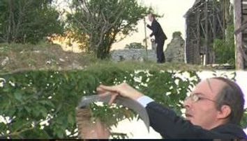 “Imnul disperatului - Sa ne distram”, un produs marca SRC, exclusiv pentru www.protv.ro VIDEO si FOTO