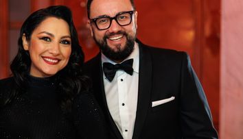 Andra și Măruță, apariție demnă de Hollywood. Ce ținută spectaculoasă a purtat artista la o gală mondenă