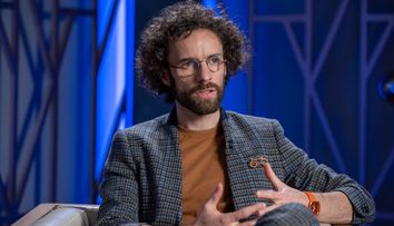 VIDEO Bogdan Micu, 10 răspunsuri la 10 întrebări ieșite din comun