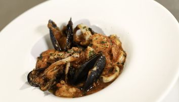 Reteta Rusu Nicolae: Gnocchi de ricotta cu ragu de fructe de mare