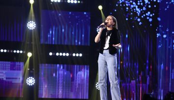 Românii au talent 2021: Andreea Manasia, interpretare de excepție a piesei “Set fire to the rain”