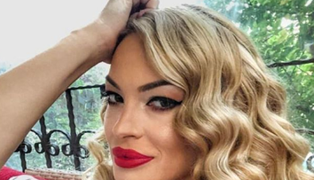 Valentina Pelinel, portret de familie. Imaginea adorabilă cu toți copiii vedetei, care a topit inima fanilor