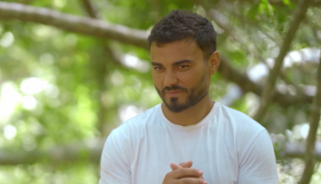 Jador tocmai a recunoscut, la Survivor All Stars, cine este iubita lui. Faimosul i-a compus o melodie de dragoste, pe care a cântat-o în fața tuturor: „Ascultă ce-ți dedică bărbățelul tău!”
