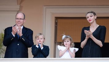 Prințesa Charlene s-a întors în Monaco după jumătate de an petrecut departe de familie! Cea mai recentă fotografie a ei