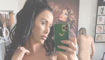 Daniela Crudu iubește din nou? Cine este miliardarul alături de care se distrează pe yacht