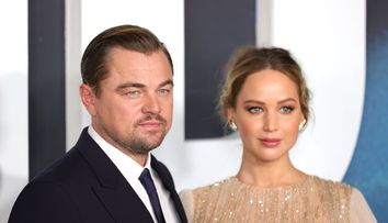 Jennifer Lawrence, despre scenele filmate alături de Leonardo DiCaprio: „O mizerie absolută”