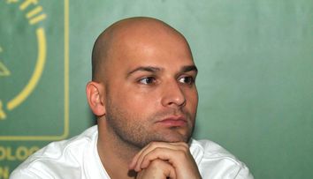 Andrei Ștefănescu are coronavirus, după ce a intrat în contact cu Marcel Pavel! Și altă vedetă ar fi infectată