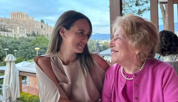 Mama Andreei Raicu, lecție de eleganță și rafinament la 85 de ani. Cum arată și ce relație are cu fiica ei: „Căldura, calmul și zâmbetul ei…”