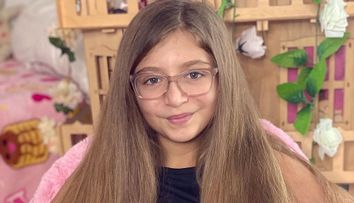 O fetiță de 11 ani trăiește cu inima bătând în exteriorul pieptului. Cum este posibil
