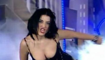 Oana Zavoranu s-a lansat in muzica, cu piesa “Panarama fara sfarsit