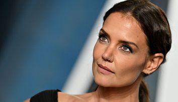 Katie Holmes, prima apariție pe covorul roșu la brațul lui Bobby Wooten III