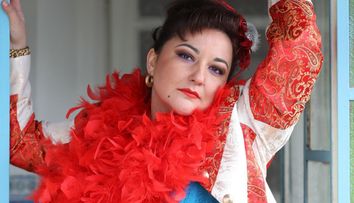 Ecaterina Ladin, despre rolul din Las Fierbinți, dar și cel de mămică. „Petru a venit ca o binecuvântare pentru noi toți”