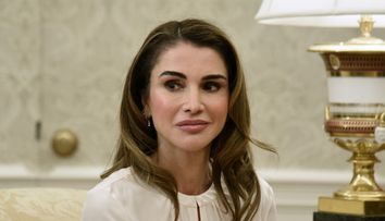 Cum arată, la 18 ani, fiica Reginei Rania. A absolvit o prestigioasă academie militară