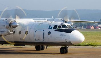 Un avion s-a prăbușit în apropiere de granița cu China. Toți cei 49 de pasageri, printre care 5 copii, au murit