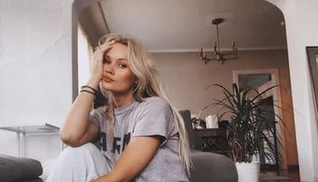 Celebra artistă, care a interpretat una dintre cele mai de succes piese din toate timpurile, a murit la doar 37 de ani. A lăsat în urmă o fiică în vârstă de cinci ani:„Suntem cu inimile frânte”