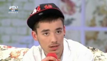Adrian Tutu a scris versuri in drum spre emisiunea lui Maruta! Asculta-le aici