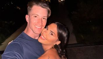 Andreea Popescu nu a mai suportat și a izbucnit în plâns. La doar câteva zile de când s-a aflat că l-a înșelat pe Rareș Cojoc cu Dan Alexa, fosta dansatoare a cedat. Cum a fost surprinsă în plină stradă