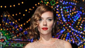 Scarlett Johansson debuteaza ca regizor. Cum se numeste filmul