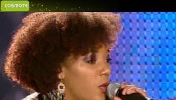 Julie Mayaya este Tina Turner de Romania. Uite cum s-a distrat cantareata de Revelion