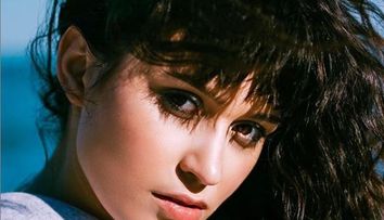 Irina Rimes, de nerecunoscut cu părul blond și fără breton. Cum arăta în urmă cu 1 an