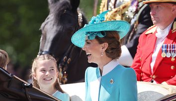 Prințesa Charlotte, copia fidelă a mamei sale, Kate Middleton. Apariție fermecătoare în ținute asortate la Trooping the Colour 2025