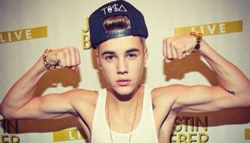 Justin Bieber, umilit de autoritati: 