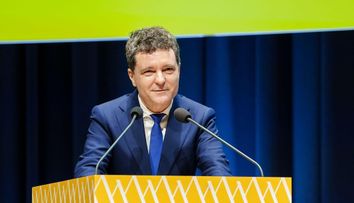 Nicușor Dan, prima reacție publică despre scandalul ce-l înconjoară pe vicepremierul Dragoș Anastasiu: „E o problemă mare”