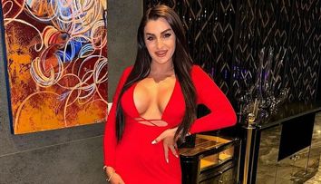 Ce face Larisa Popa pentru bani, după ce și-a dat demisia de la restaurantul lui Pescobar și s-a mutat la Dubai