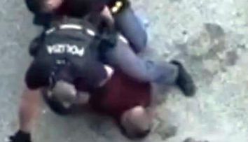 „Ajutor! Destul!”. Ultimele cuvinte rostite de bărbatul care a murit în timp ce era imobilizat de polițiști. Videoclipul care a șocat o lume întreagă