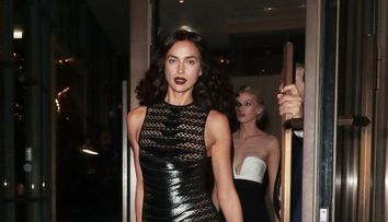Irina Shayk, apariție irezistibilă la un eveniment din Londra! A întors toate privirile într-o rochie transparentă