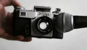 Un aparat foto, o banda adeziva si un elastic = muzica? VIDEO