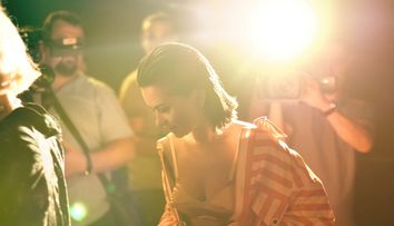 INNA a lansat oficial albumul ”YO”, primul album compus integral de artistă în limba spaniolă