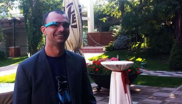 El este primul programator din lume care a scris un joc  pentru Google Glass: Andrei Urucu povesteste despre 
