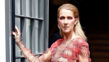 Celine Dion este atât de debilă încât ”nu mai vrea să iasă din casă”. Stadiul bolii de care suferă s-a agravat