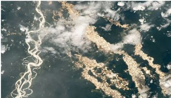 Un astronaut NASA a surprins ”râuri de aur” în Amazonia peruviană