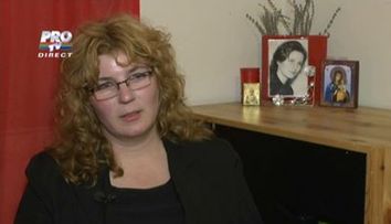 Andreea Barlea, fiica nelegitima a lui Adrian Paunescu vrea sa poarte numele poetului