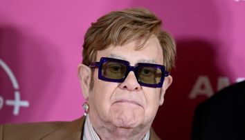 Elton John, mărturisiri tulburătoare: artistul își compară suferința cu drama pacienților din criza SIDA: 