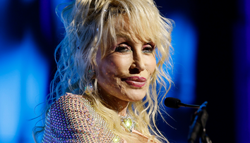 ”Rugați-vă pentru ea!” Sora lui Dolly Parton le-a cerut fanilor să se roage pentru artistă: ”Se simte rău”