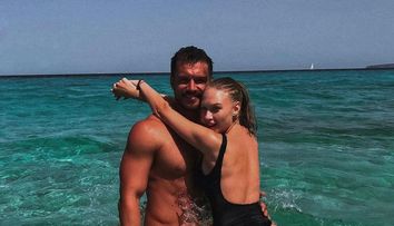 Soția lui Bogdan Vlădău, apariție irezistibilă în costum de baie. Cum s-a afișat la piscină