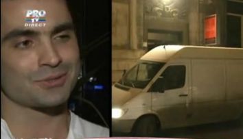 Oana Zavoranu a luat pana si mocheta si hartia igienica din casa! Pepe: 