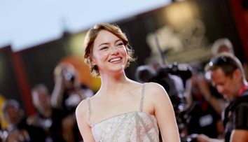 Emma Stone, declarație surprinzătoare la Veneția: „Da, cred în extratereștri”