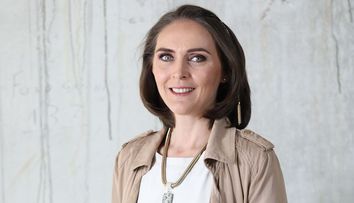 Interviu Exclusiv cu Adela Parvu. Ce reprezinta pentru ea proiectul 