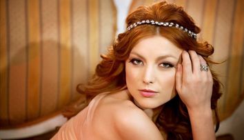 Elena Gheorghe, intr-o fotografie intima din dormitor. Putine vedete au curajul sa se fotografieze asa