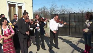 Doina populara a cucerit o tanara din SUA. Studenta a inregistrat muzica din Gorj si vrea sa o cante in tara ei