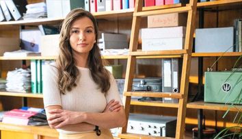 Aida Economu, din serialul Profu', în fotografii nud artistice, mai frumoasă ca niciodată