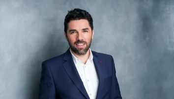Peste 1,1 milioane de telespectatori au urmărit duminică reportajul Oameni și gunoaie, semnat de Alex Dima, la România, te iubesc!